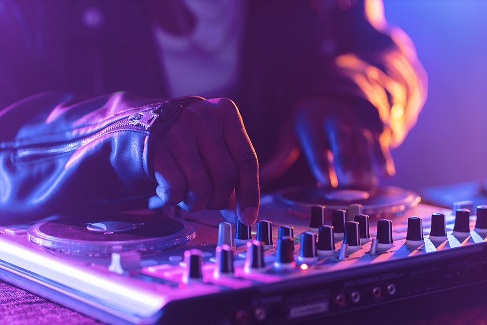 dj petrecere Bucuresti